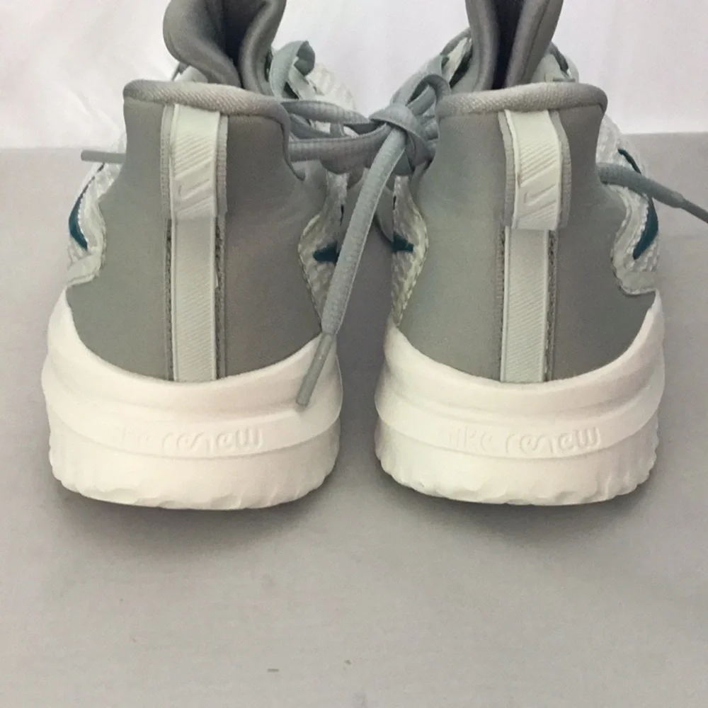 NIKE SHOES FOR LADIES.